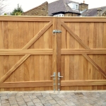 Oak Driveway Gates